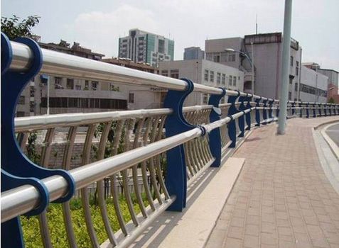 highway guardrail manufacturers usa