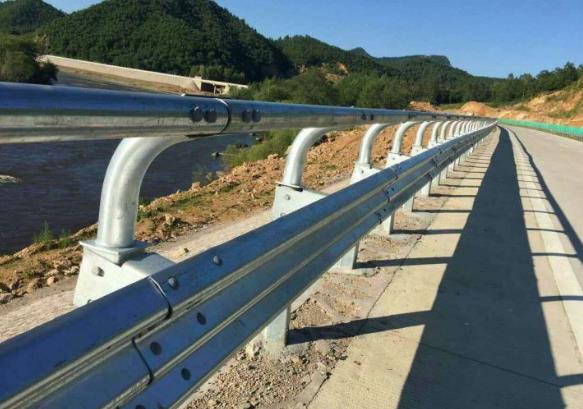 highway guardrail suppliers in china