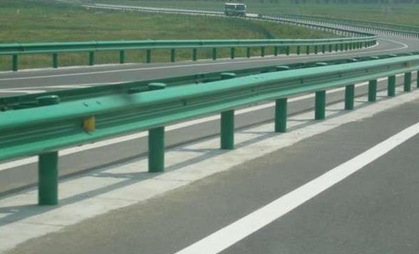 road crash barrier image